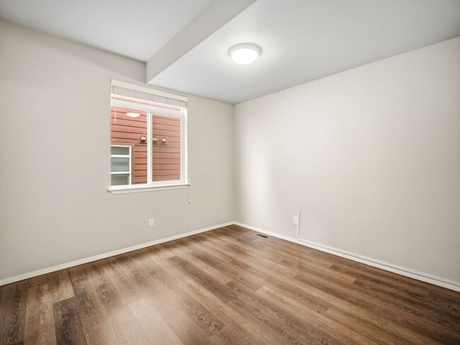 Building Photo - Charming North Spokane Home in a Quiet Neighborhood ? Limited-Time Move-In Special: Half Off Your...