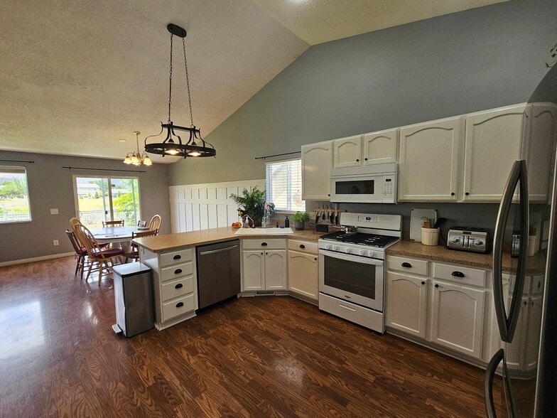 Building Photo - 3453 Kennekuk Cir