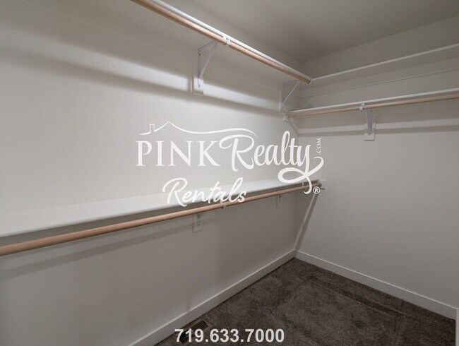 Building Photo - 284 W Kyle Dr