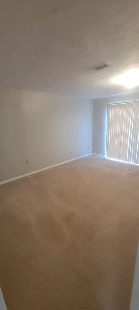 Building Photo - 2/1.5 Pine Meadows Home