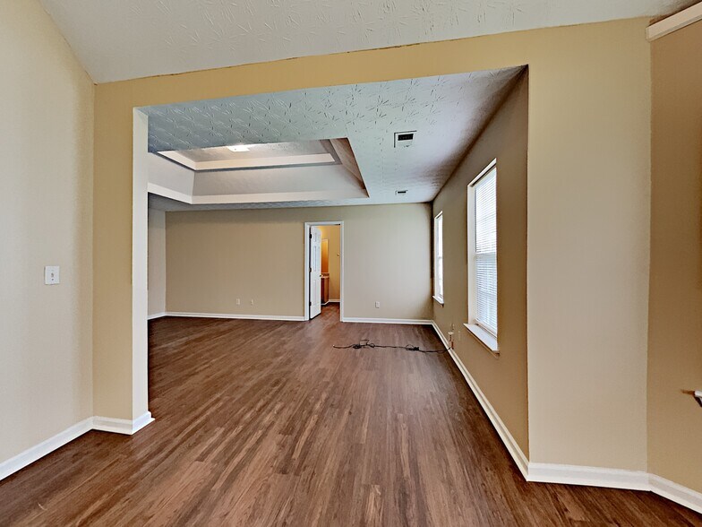 Building Photo - 1012 Grace Marie Ln