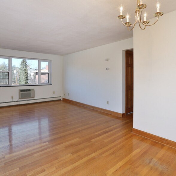 Building Photo - 278 Grove St