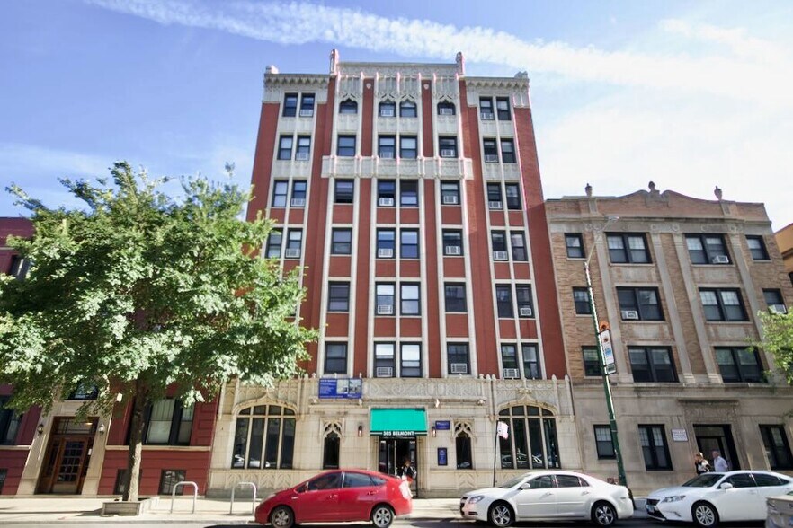 Primary Photo - 508 W Belmont Ave