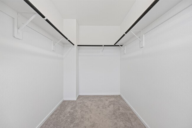 Building Photo - 17938 Becker Lndg Dr