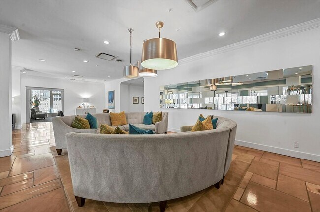 Building Photo - 3883 Turtle Creek Blvd