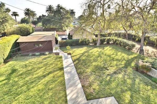 Building Photo - 1754 E Orange Grove Blvd