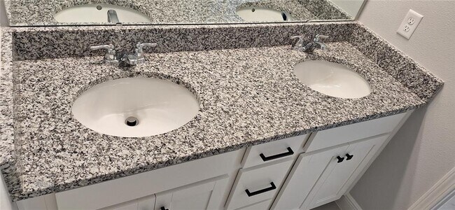 Building Photo - 13304 Leggett Aly