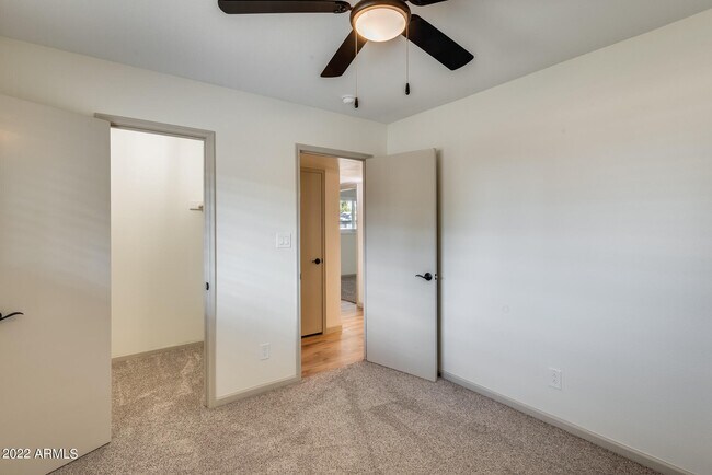 Building Photo - 4402 W El Camino Dr