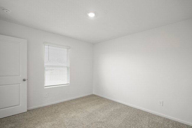 Building Photo - 12011 Curlin Dr