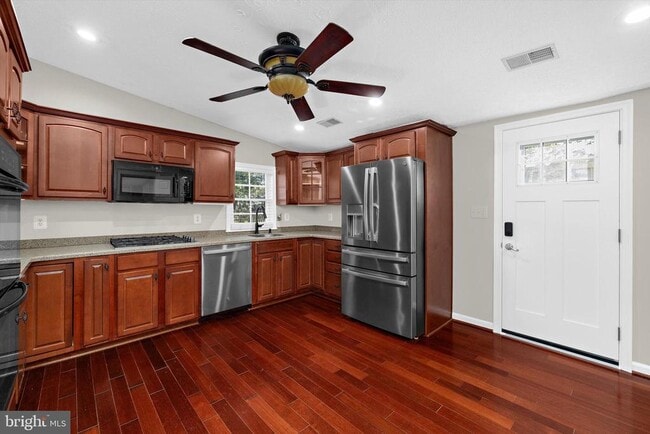 Building Photo - 333 Magothy Beach Rd