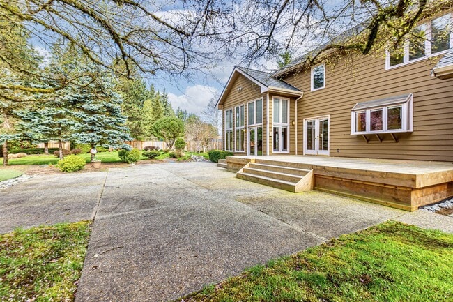 Building Photo - 5811 124th Ct NE