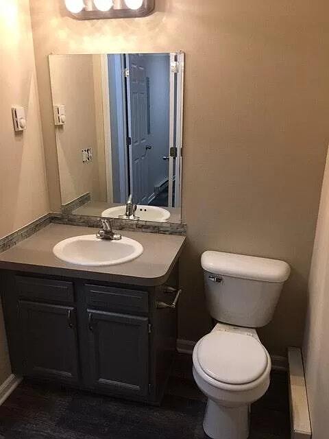 Building Photo - 110 Falling Water Cir