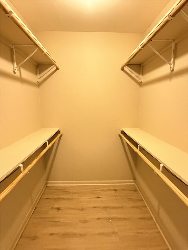 Building Photo - 8523 Hearth Dr