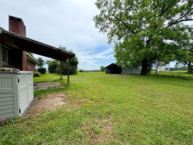 Building Photo - 2195 Shipman Rd