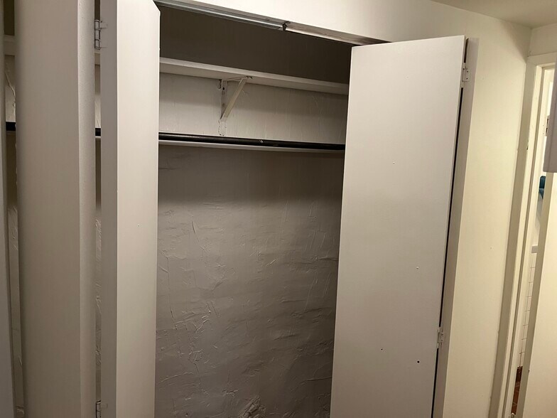 Abundant storage space - 1710 Q St NW