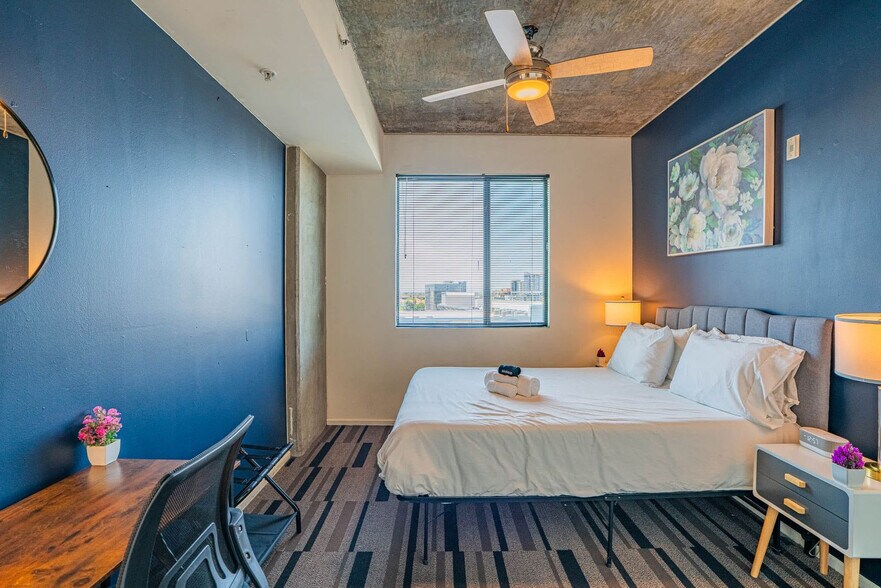 Building Photo - 913 N 3rd St