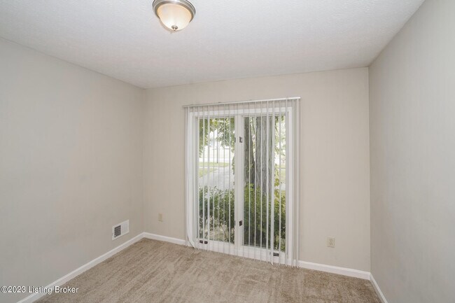 Building Photo - 10710 Hickory Cove Ct
