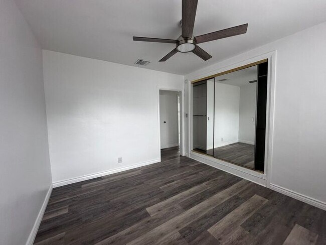 Building Photo - Situated in the Community of North Hollywo...