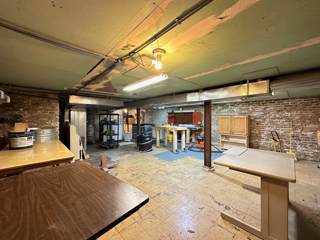 Building Photo - 3607 N Damen Ave