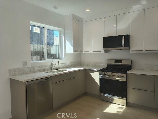 Building Photo - 4151 W 172nd St