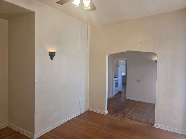 Building Photo - Charming 1-Bedroom Apartment in Denver's Capitol Hill Neighborhood