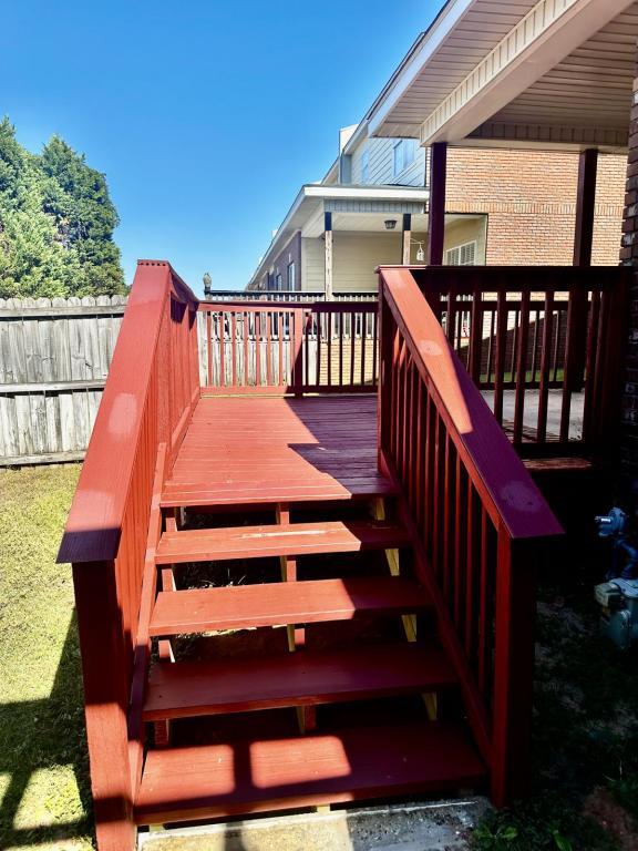 Building Photo - 124 Whitney Ave