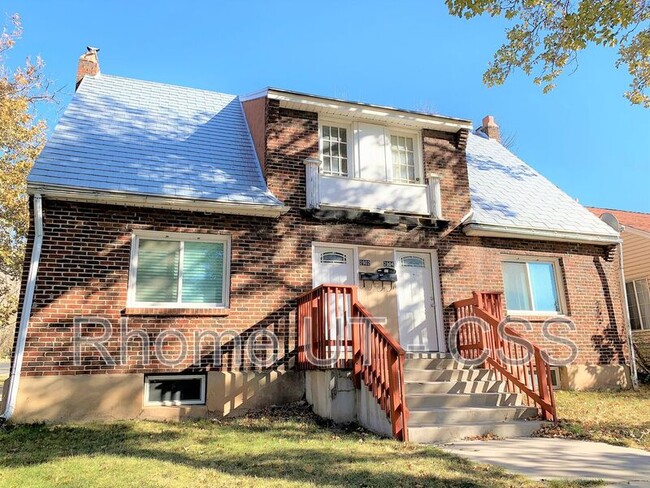 Primary Photo - 2902 Fowler Ave