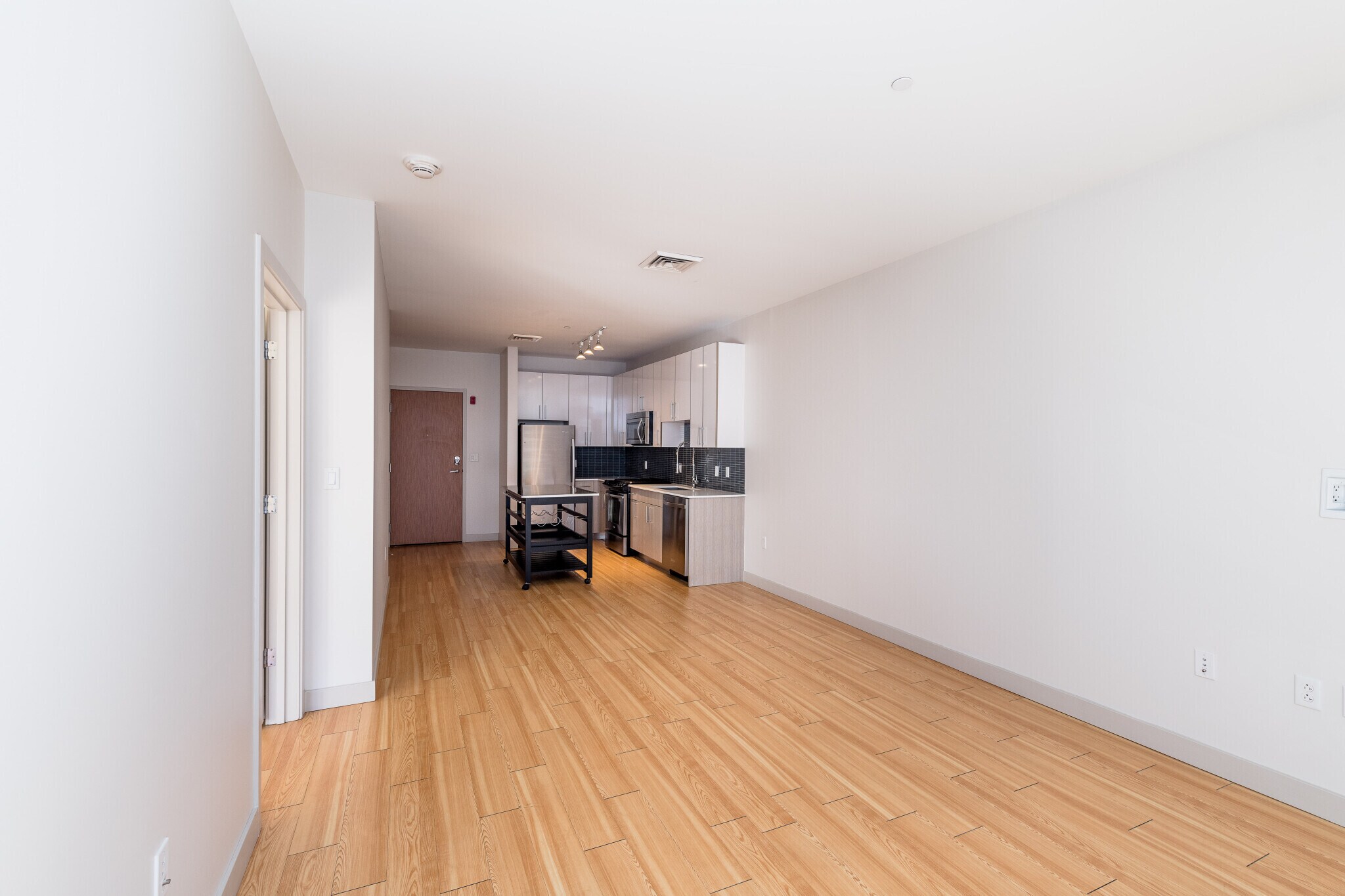 Building Photo - 320 D St