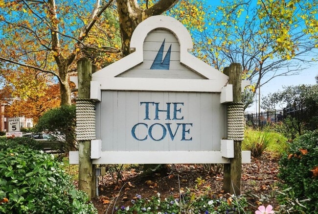 Building Photo - 3151D Covewood Ct