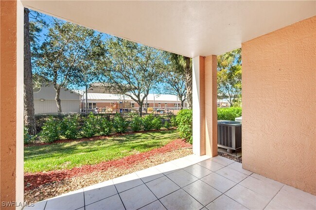 Building Photo - 1210 Wildwood Lakes Blvd