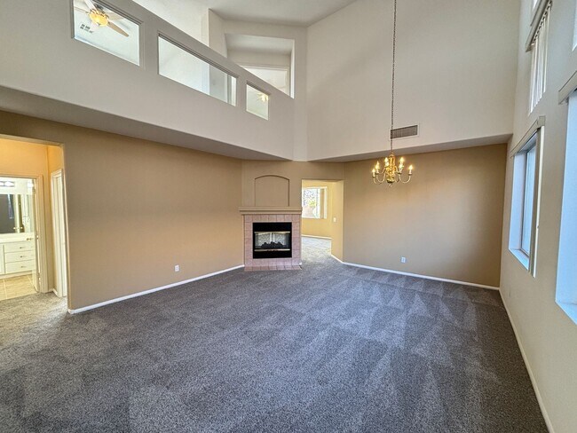 Building Photo - 10319 Splendor Ridge Ave