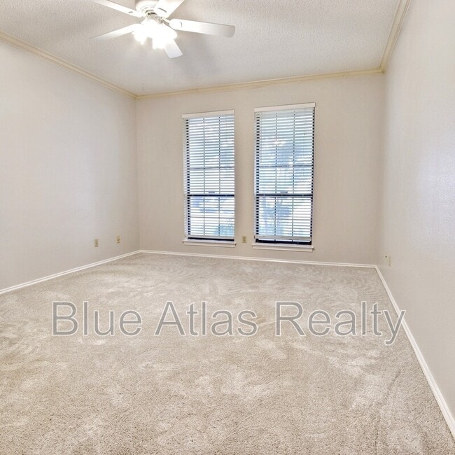 Building Photo - 5725 Ridgerock Ct