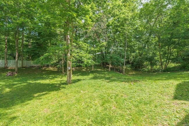Building Photo - 1115 E Azalea Ln