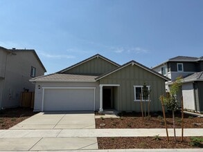 Building Photo - Beautiful 4 bed 2 bath located in West Ros...