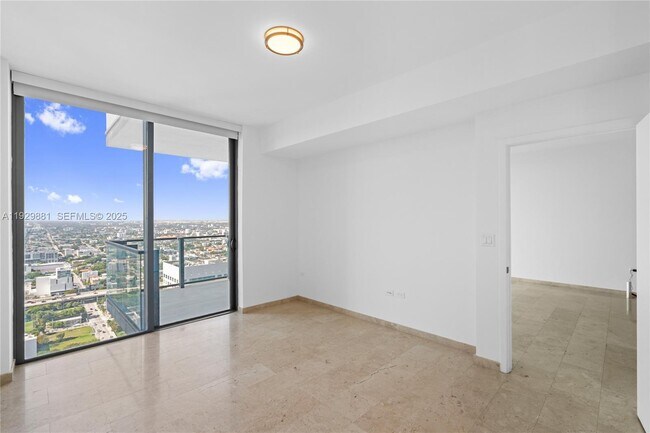 Building Photo - 88 SW 7th St