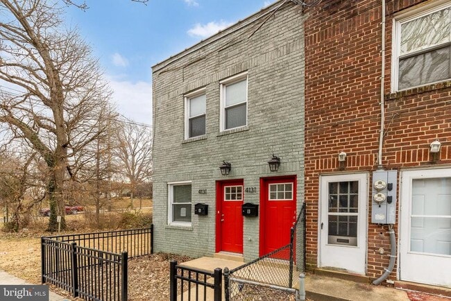 Building Photo - 4131 Hunt Pl NE