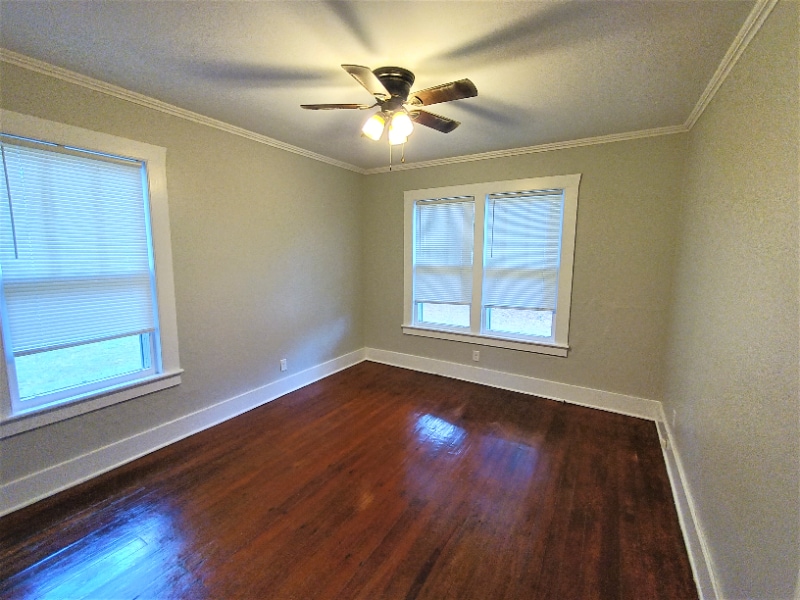 Building Photo - 186 E Brazell St