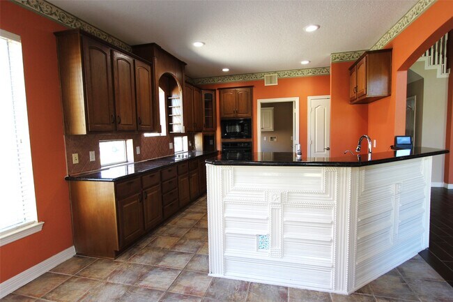 Building Photo - 1410 Caine Hill Ct