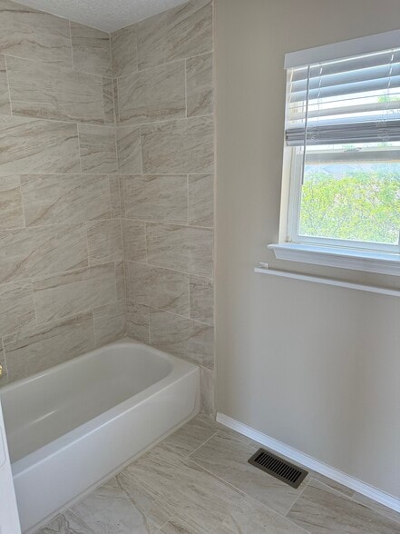 Building Photo - 8309 Casa Morena Ct NW