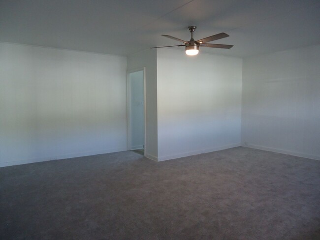 Building Photo - Newly Remodeled 3 Bedroom, 2 Bath, 2 Car C...