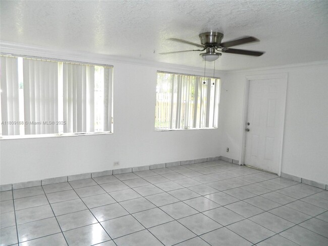 Building Photo - 1270 SW 29th Terrace