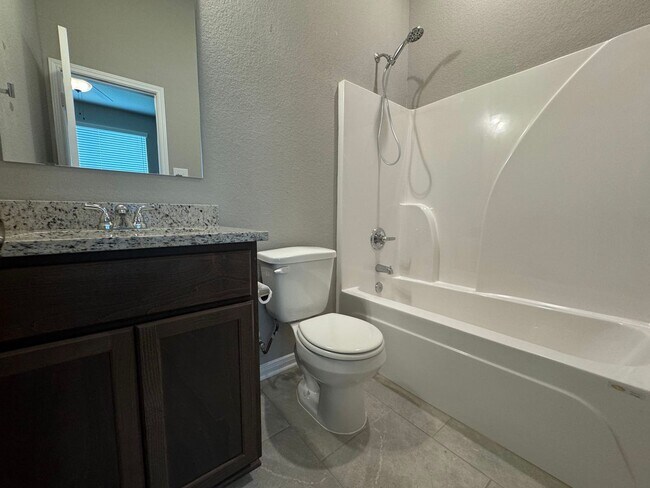 Building Photo - 4-Bedroom House for Rent in Belton