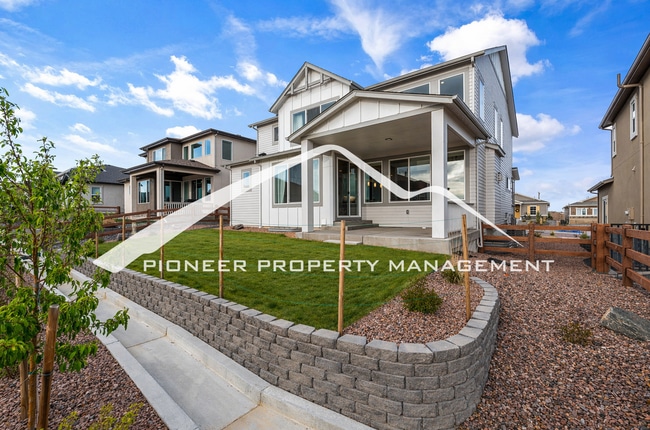 Building Photo - Breathtaking Pikes Peak Views in Desirable Wolf Ranch - 4 bedroom, 3 Full Bath, Office and Loft, ...