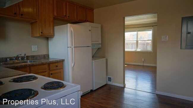 Building Photo - 2 br, 1 bath House - 572 S Stuart St