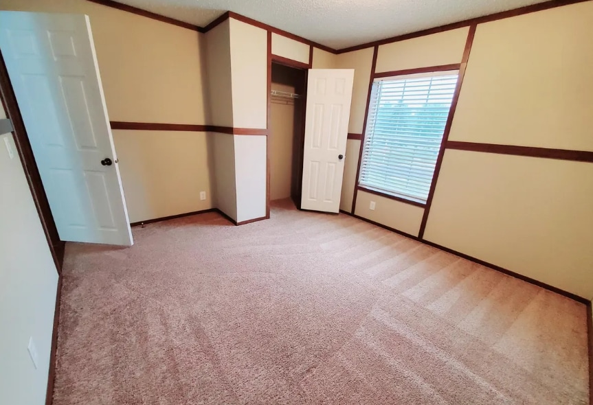 Building Photo - 332 Fox Chase Blvd