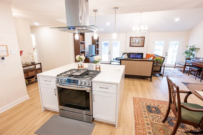 Building Photo - 42 S Waxberry Rd