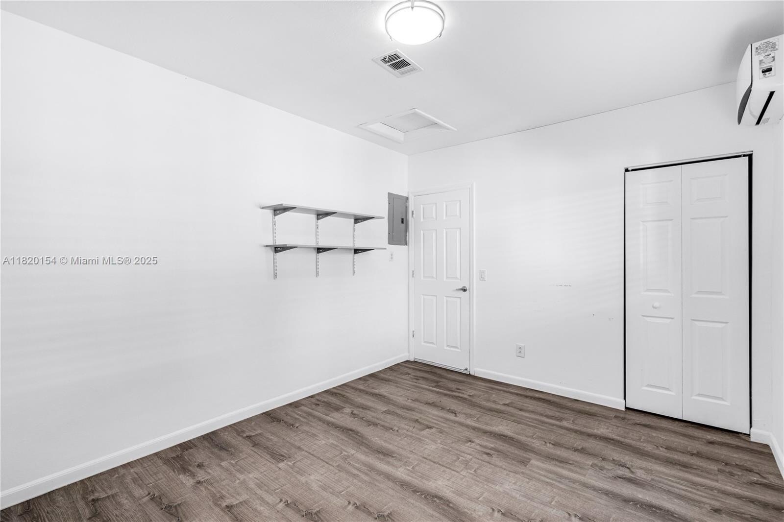 Building Photo - 8430 NW 15th Ct