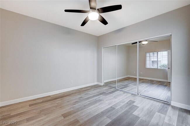 Building Photo - 75 N Valle Verde Dr