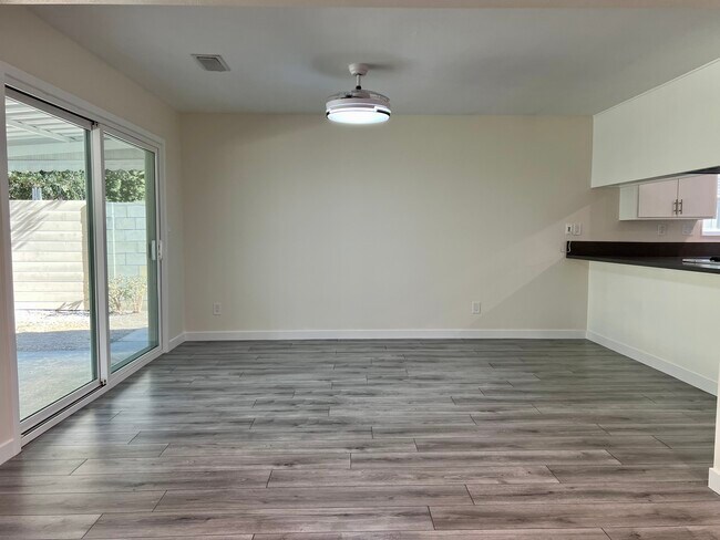 Building Photo - 6069 Lake Nadine Pl