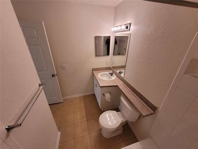 Building Photo - 36100 Lake Chase Blvd